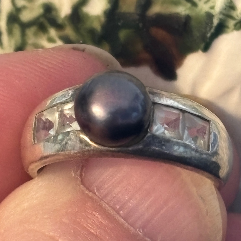 Sterling Silver Black Pearl & CZ Ring Size